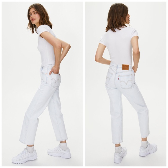 NEW Levi’s Ribcage Super High-Rise Cropped Jeans - Picture 4 of 15